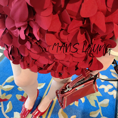 MAVIS LEUNG 华伦春意盎然 名媛喜爱立体多片装饰短款半身裙+短袖