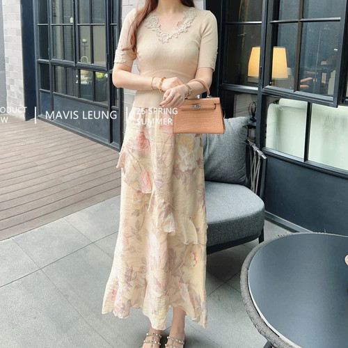 MAVIS LEUNG 返璞归真 元气淡雅莫兰迪色荷叶边长款半裙+楼花短袖