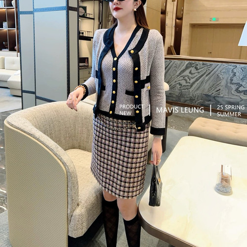 MAVIS LEUNG 巴黎魅影 Vintage复古感雾紫色撞色羊毛马甲+开衫