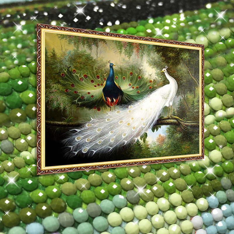 孔雀开屏2025新款油画水晶钻石画
