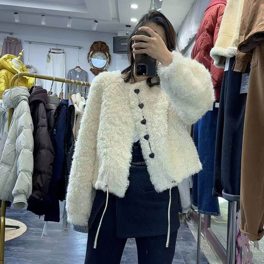 秋冬新款爱心扣甜美减龄圆领洋气优雅高档毛毛外套上衣女仿真皮草,女装/女士精品,短外套,淘宝优惠券,粉丝福利购,淘宝优惠卷