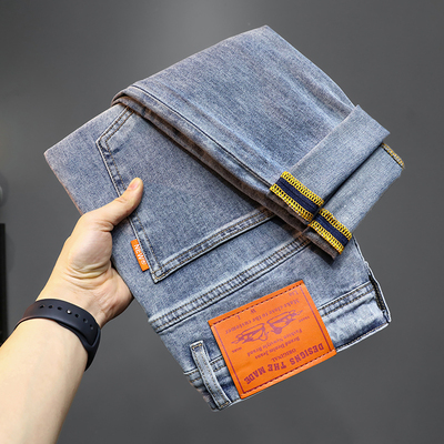 2025新款弹力修身小直筒牛仔裤