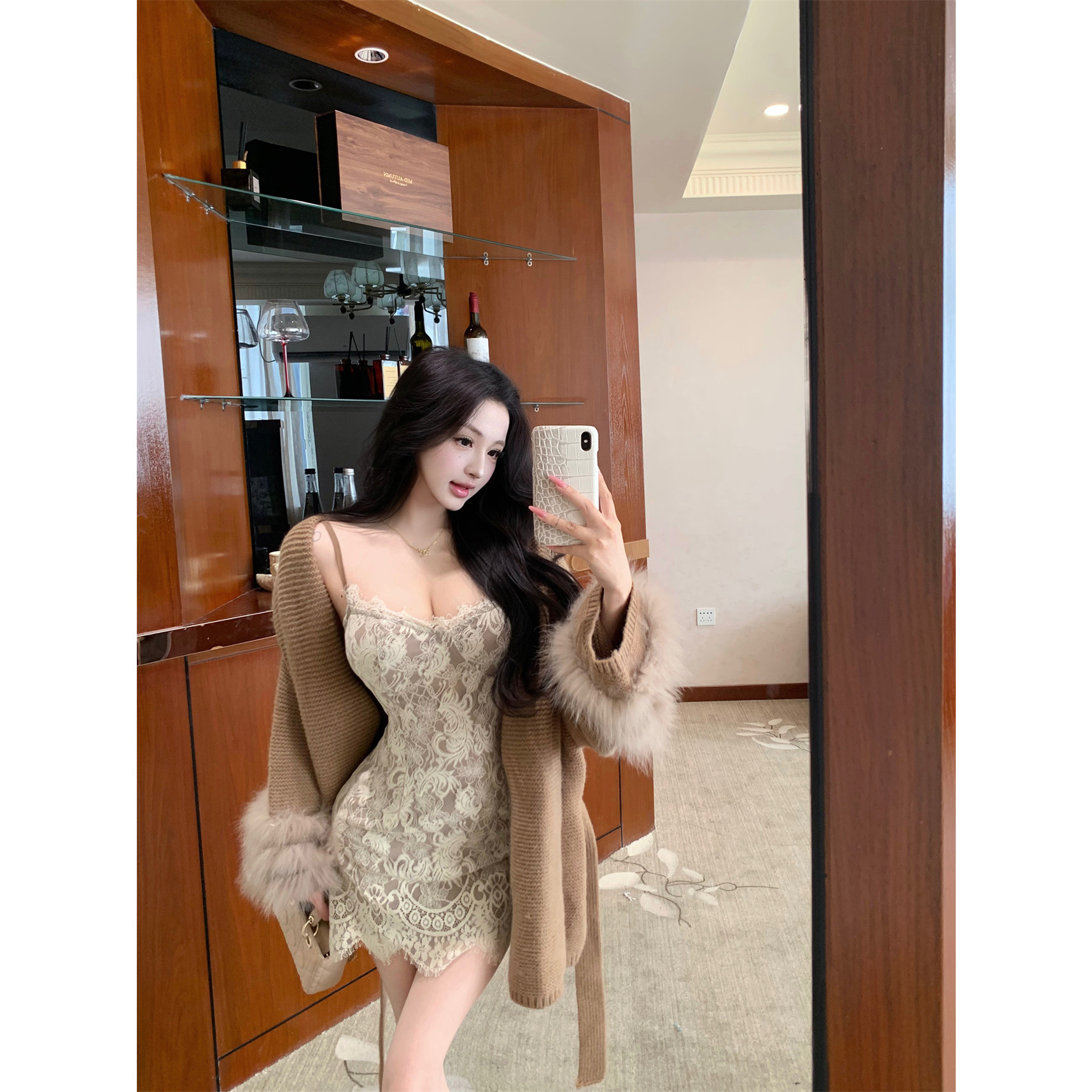 实拍实价蕾丝吊带连衣裙女2025秋季新款法式包臀裙性感抹胸裙子