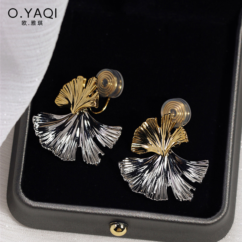 双色金属质感杏叶无耳洞弹簧蚊香盘耳夹小众设计耳钉女耳饰个性,饰品/流行首饰/时尚饰品新,耳夹,淘宝优惠券,粉丝福利购,淘宝优惠卷