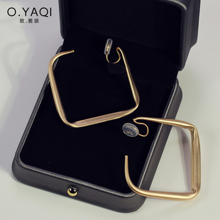 无耳洞隐形蚊香盘耳夹哑光方形耳钉复古几何冷淡风女耳饰