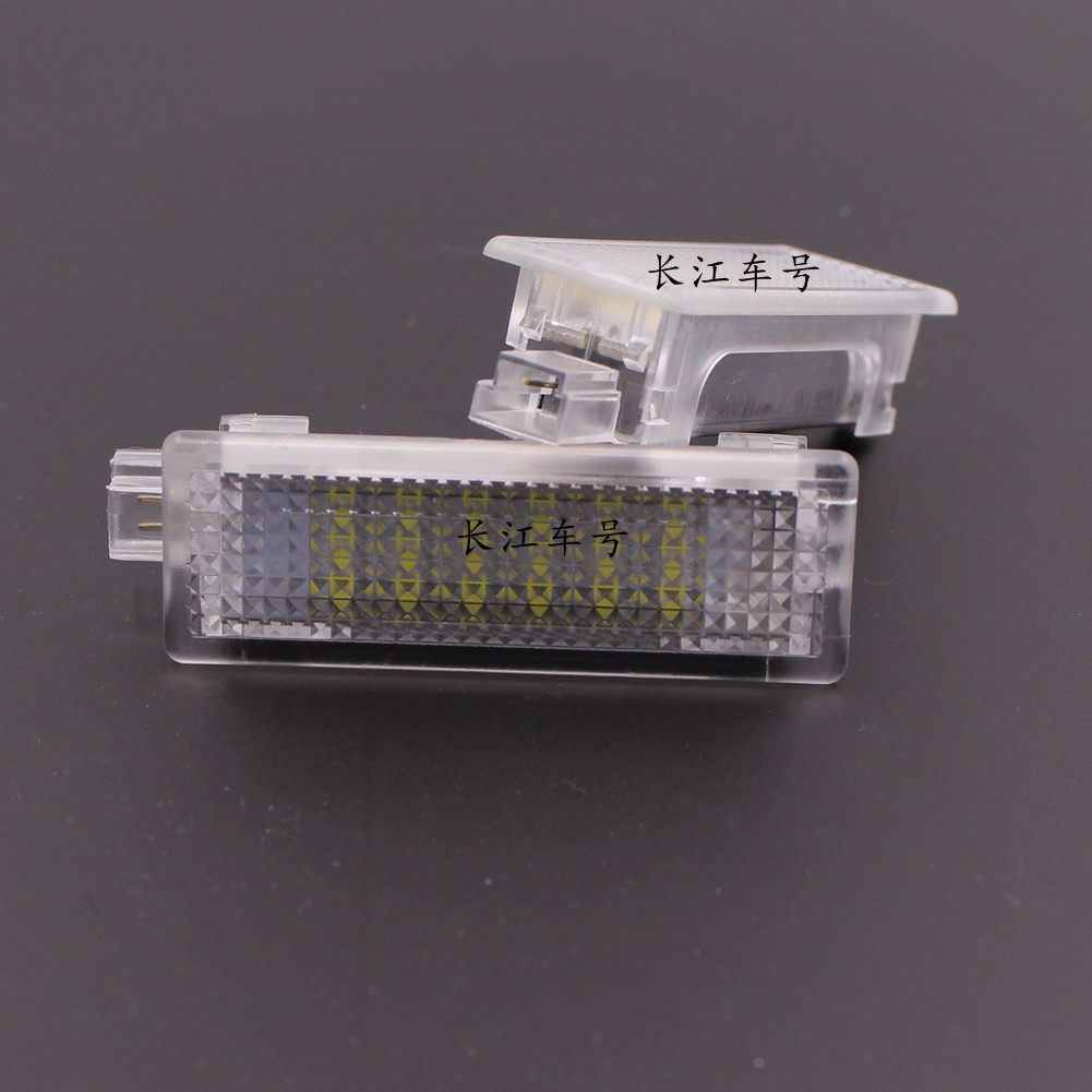 BMW E71E70X5X6E84X1E83X3E85Z4LED 도어 라이트 트렁크 발 우물 글러브 박스 라이트에 적합