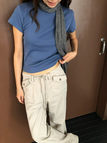 awear Amy韩代 26fw 东大门 纯色圆领  短袖T恤 修身百搭休闲