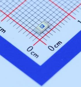 0437003.WR 一次性保险丝 32V贴片式保险丝