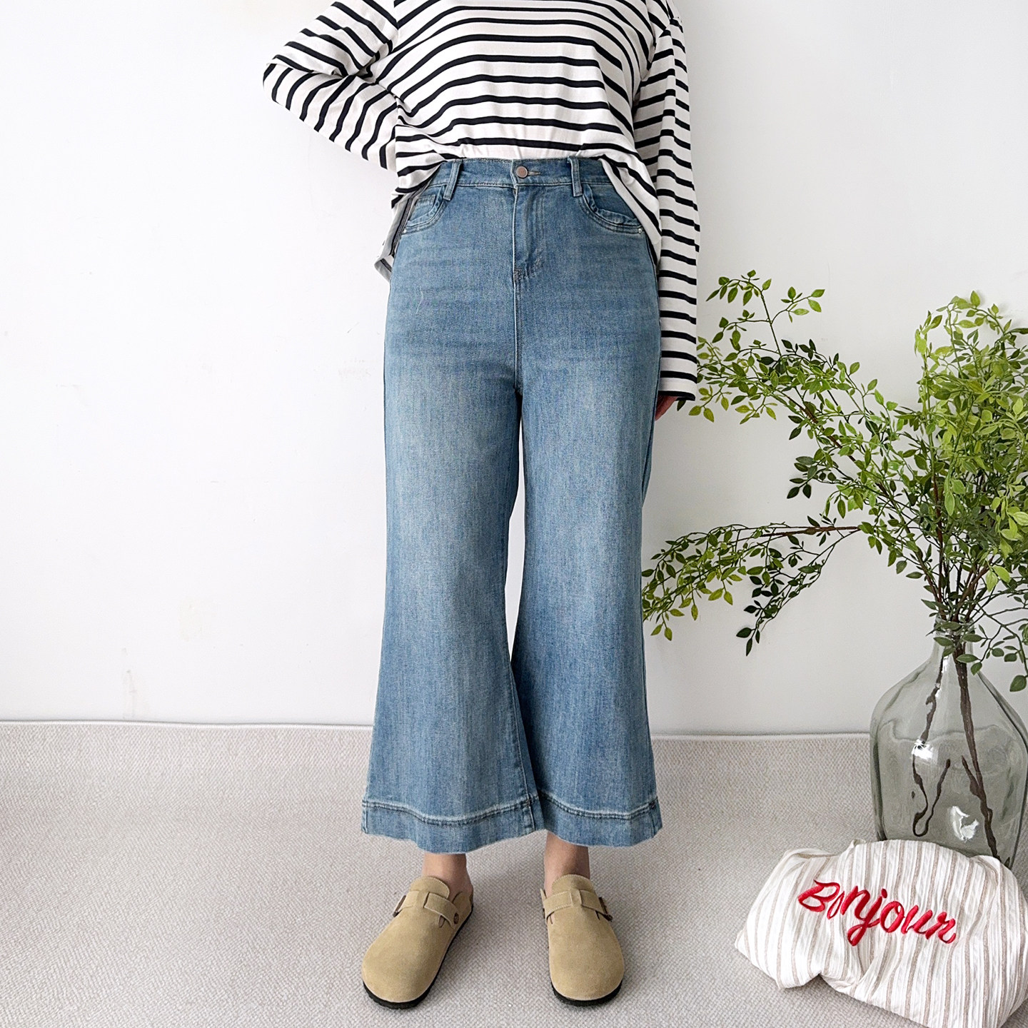 大码女装微喇牛仔裤女春季奶奶直筒女裤胖mm九分喇叭裤蓝色裤子春