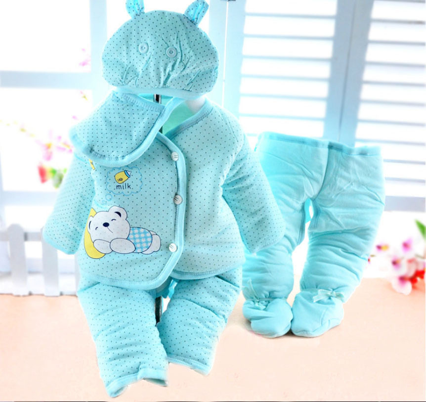 Coffret cadeau pour bébé - Vêtements + Fournitures - Ref 1966224 Image 1