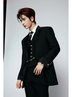 张凌赫明星同款男士黑色金属链条长袖西服高端商务休闲西装外套潮