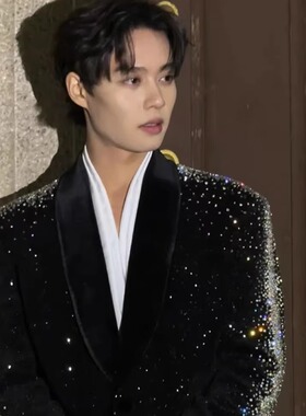 赵柯淳明星同款黑色满天星烫钻丝绒西装男宴会演出高级感西服套装