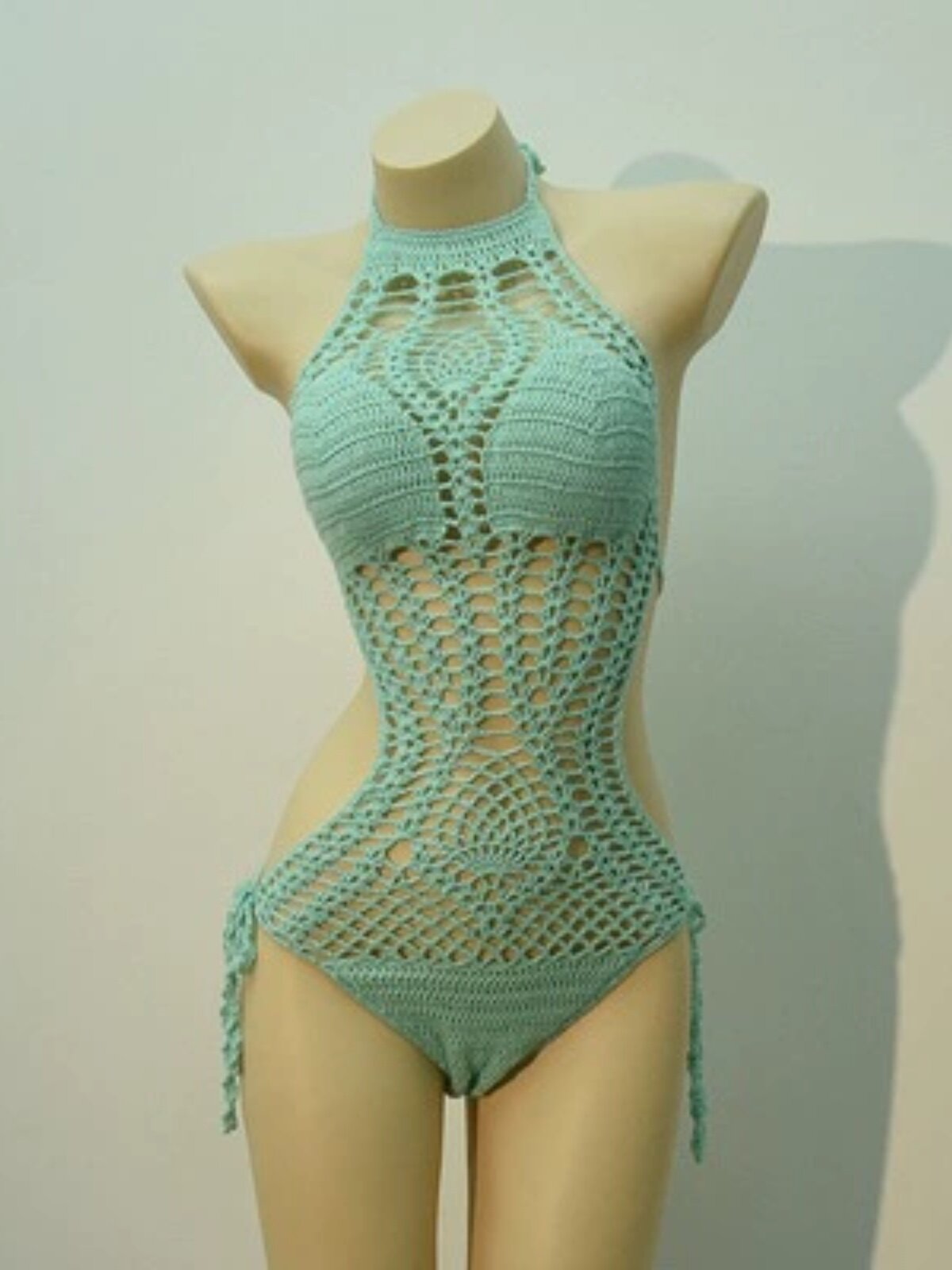 Handmade Crochet One-Piece Swimsuit: Hollow Halterneck - Taobao product photo 5