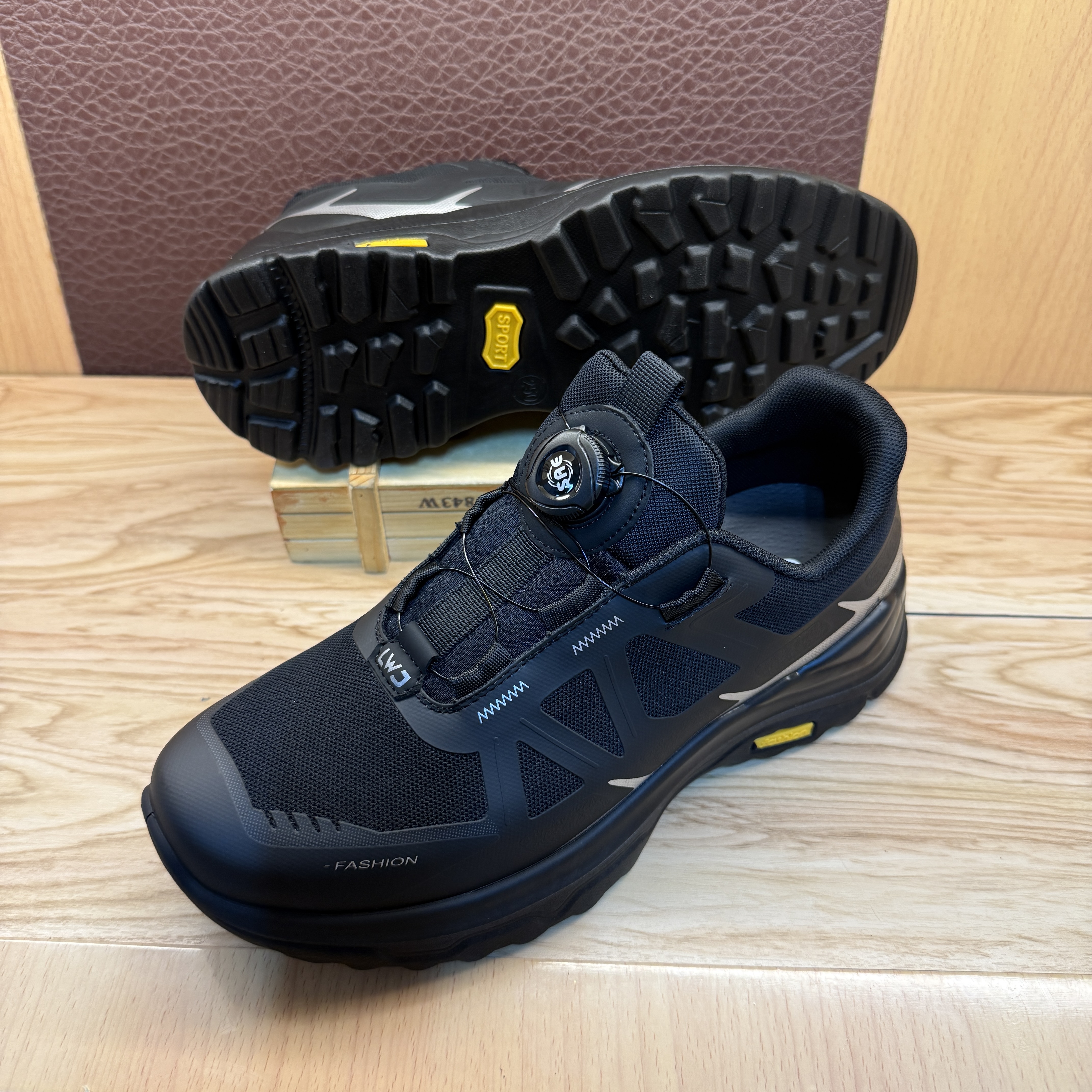 飞织面鞋男款秋季透气户外登山鞋