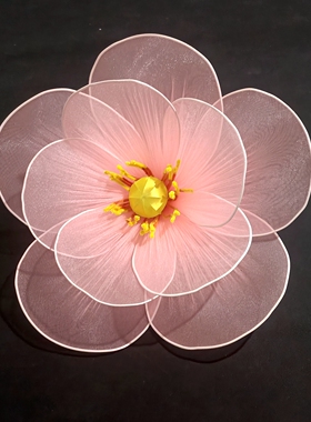 纱网梅花桃花美陈橱窗拍照道具