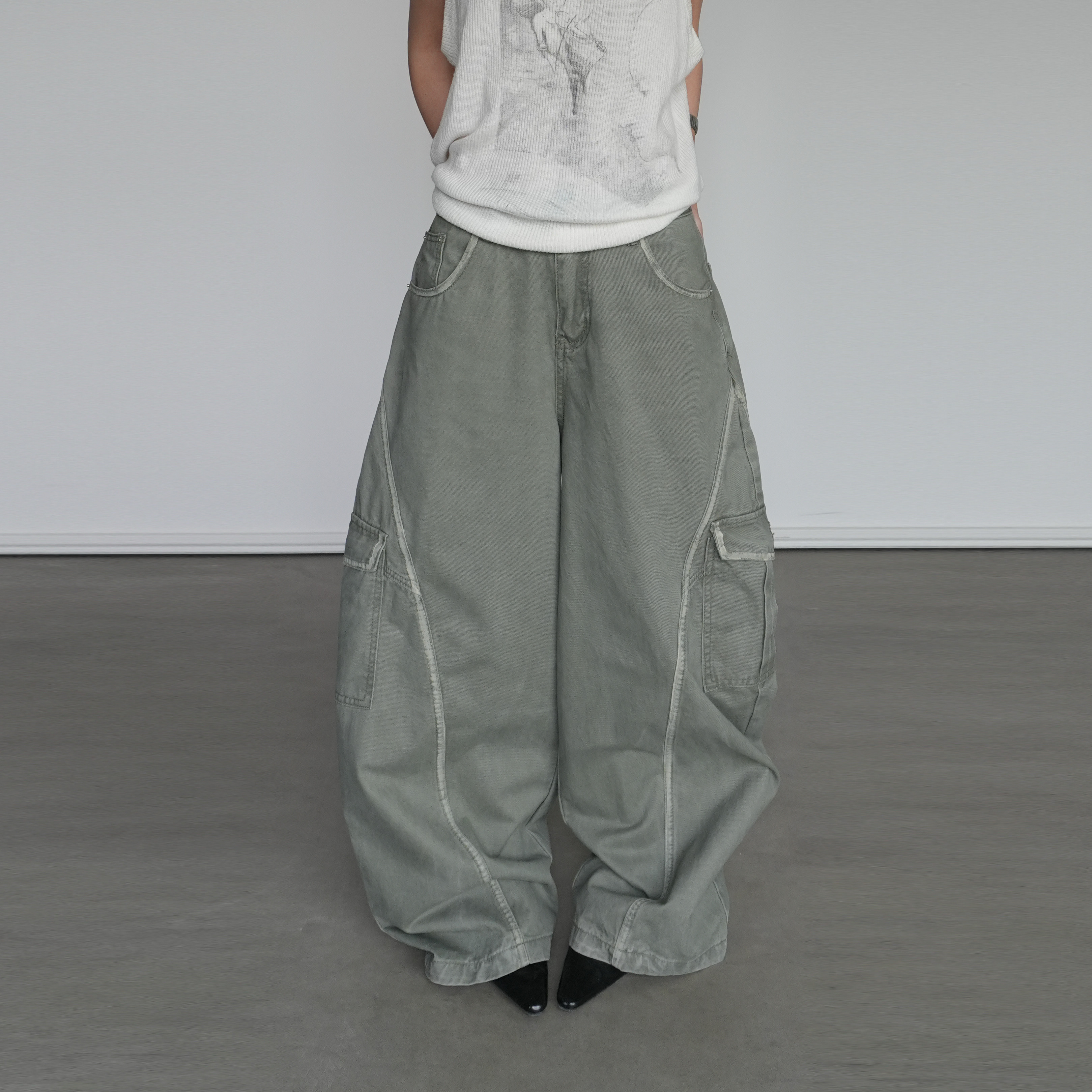 尢系UXI 美式复古做旧解构设计宽松阔腿弯刀工装休闲裤阔腿裤,女装/女士精品,休闲裤,淘宝优惠券,粉丝福利购,淘宝优惠卷