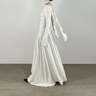 尢系UXI 半裙 早秋纯欲风一字肩飘带设计褶皱收腰显瘦荡领上衣