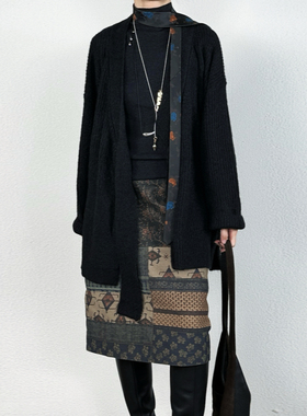 尢系UXI 2025秋冬黑色简约系带大门襟设计针织毛衫外套