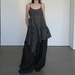 尢系UXI设计感小众格子吊带裙女宽松显瘦无袖 背心连衣裙