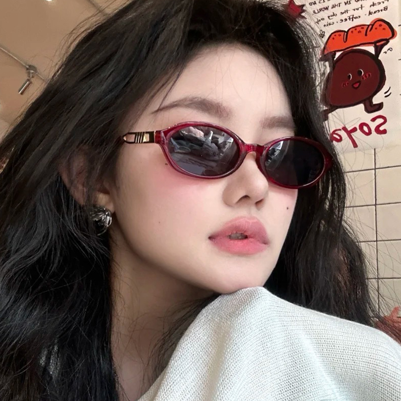 红色墨镜女2025新款椭圆形猫眼复古小框防紫外线太阳眼镜小脸韩版