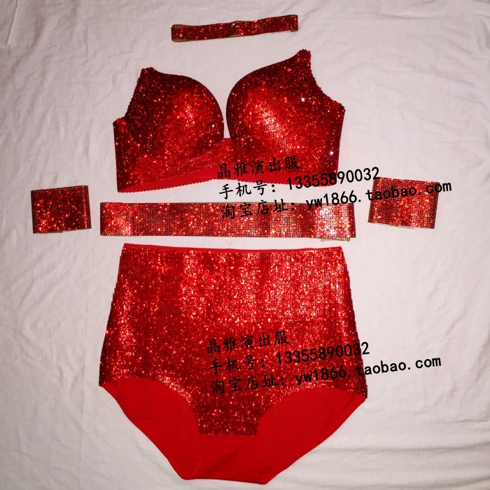 上薄下厚钻文胸加高腰裤红套装