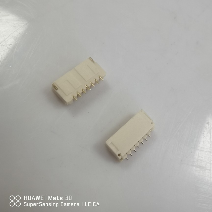 50224-00701-001 ACES宏志 1.0MM 7P刺破式IDC线对板连接器 白色