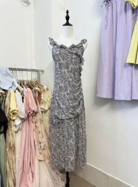 LZHOUSE 2025新款韩系甜美度假风碎花修身吊带连衣裙