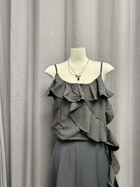 LZHOUSE 2025夏 撞色露锁骨里布荷叶边不规则吊带上衣 小性感