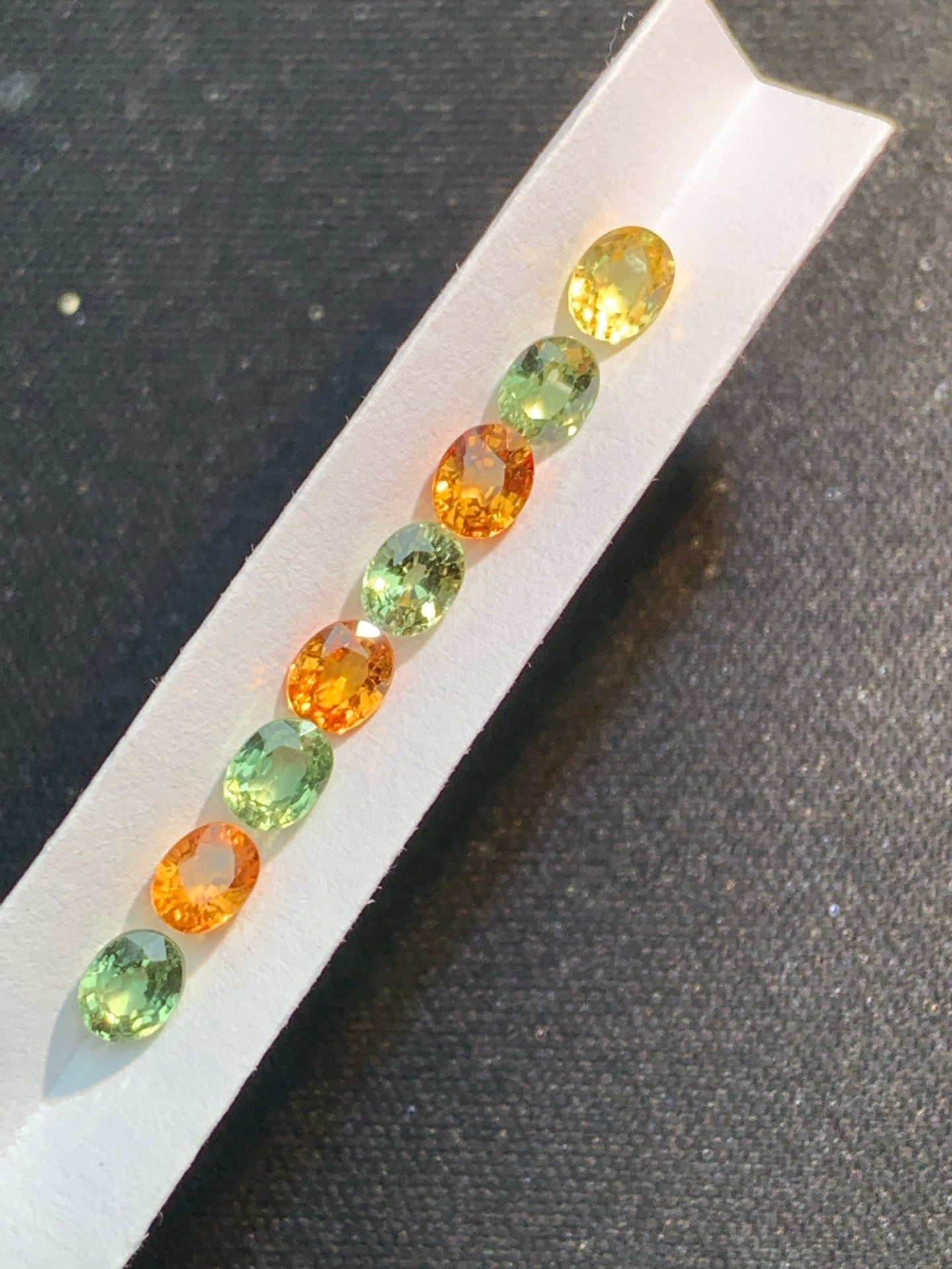 天然斯里兰卡彩色蓝宝石2.47克拉,珠宝/钻石/翡翠,裸石,淘宝优惠券,粉丝福利购,淘宝优惠卷