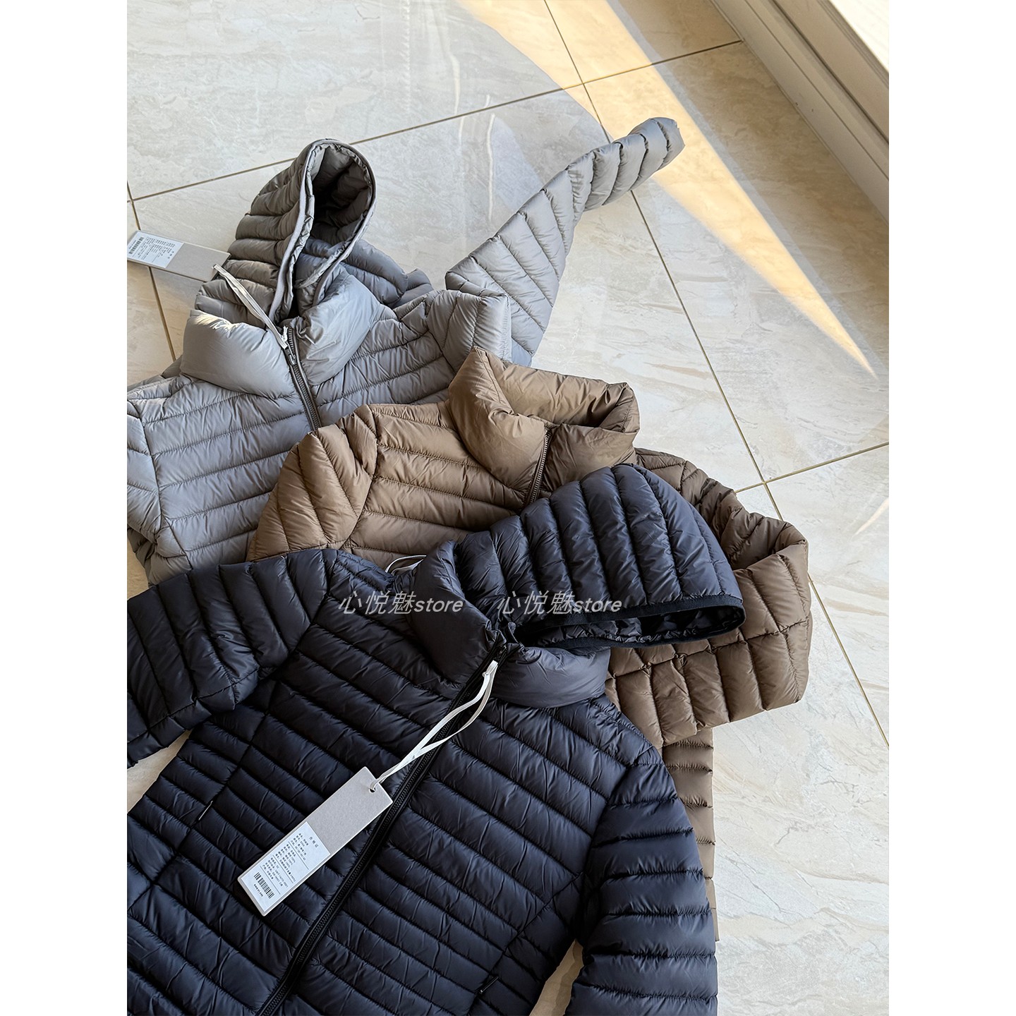 轻盈保暖 霍尔多巴吉蓬松白鹅绒连帽可拆卸排骨羽绒外套6269