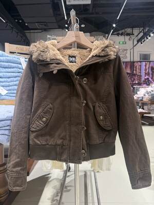 OM one moment国内正品代购连帽外套不支持退换