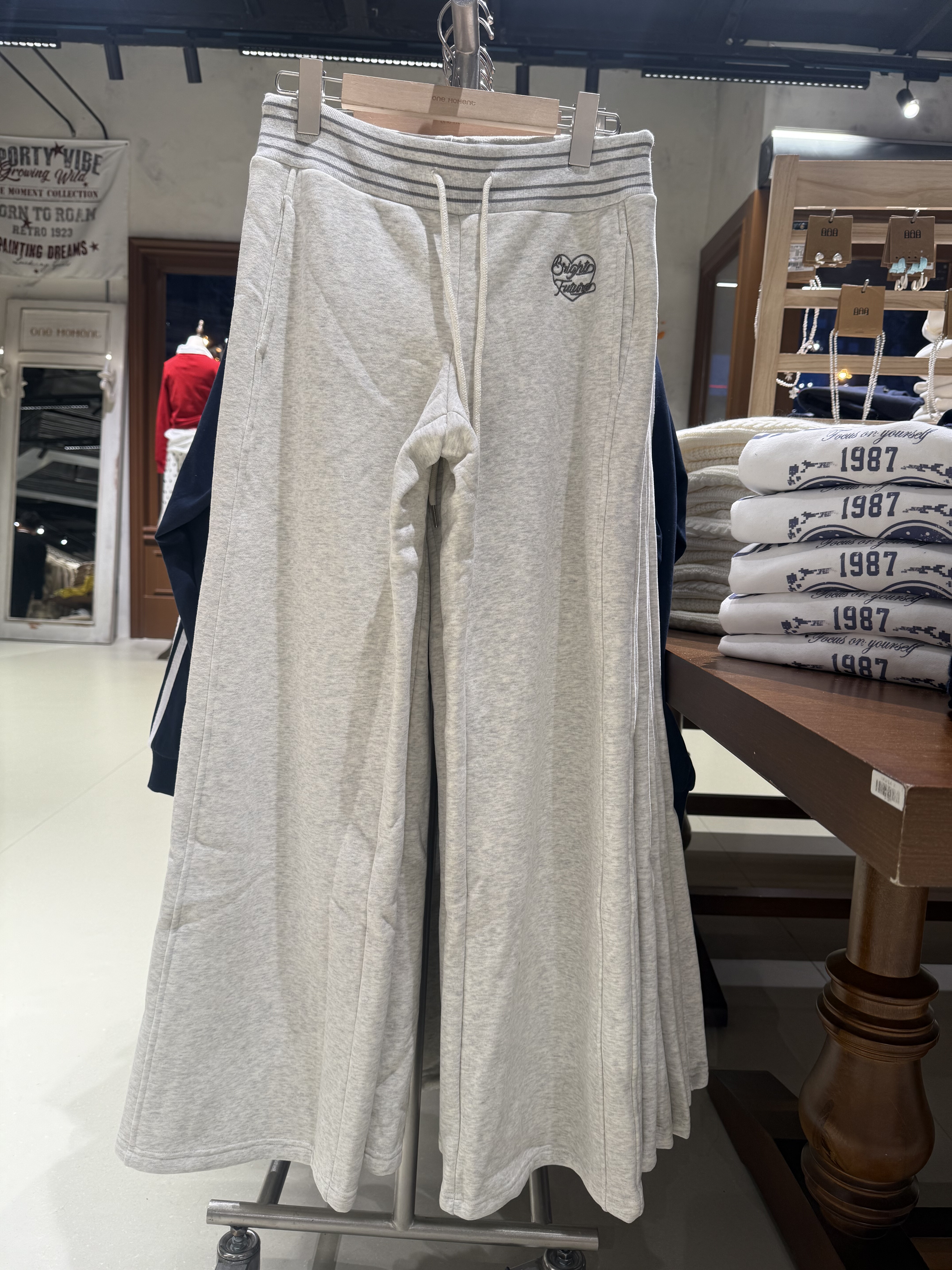 OM one moment国内正品代购休闲长裤不支持退换