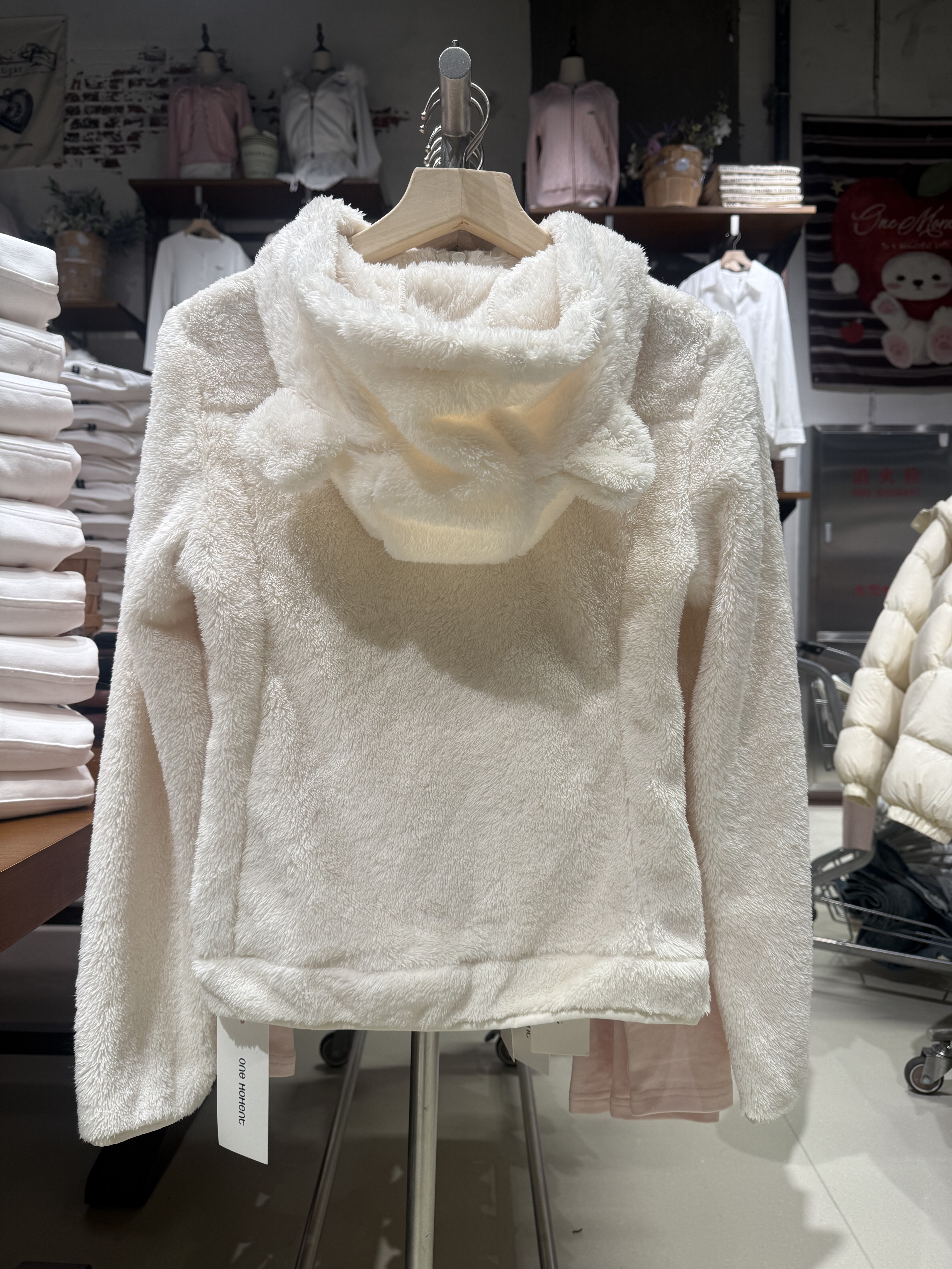 OM one moment国内正品代购拉链连帽小耳朵外套不支持退换