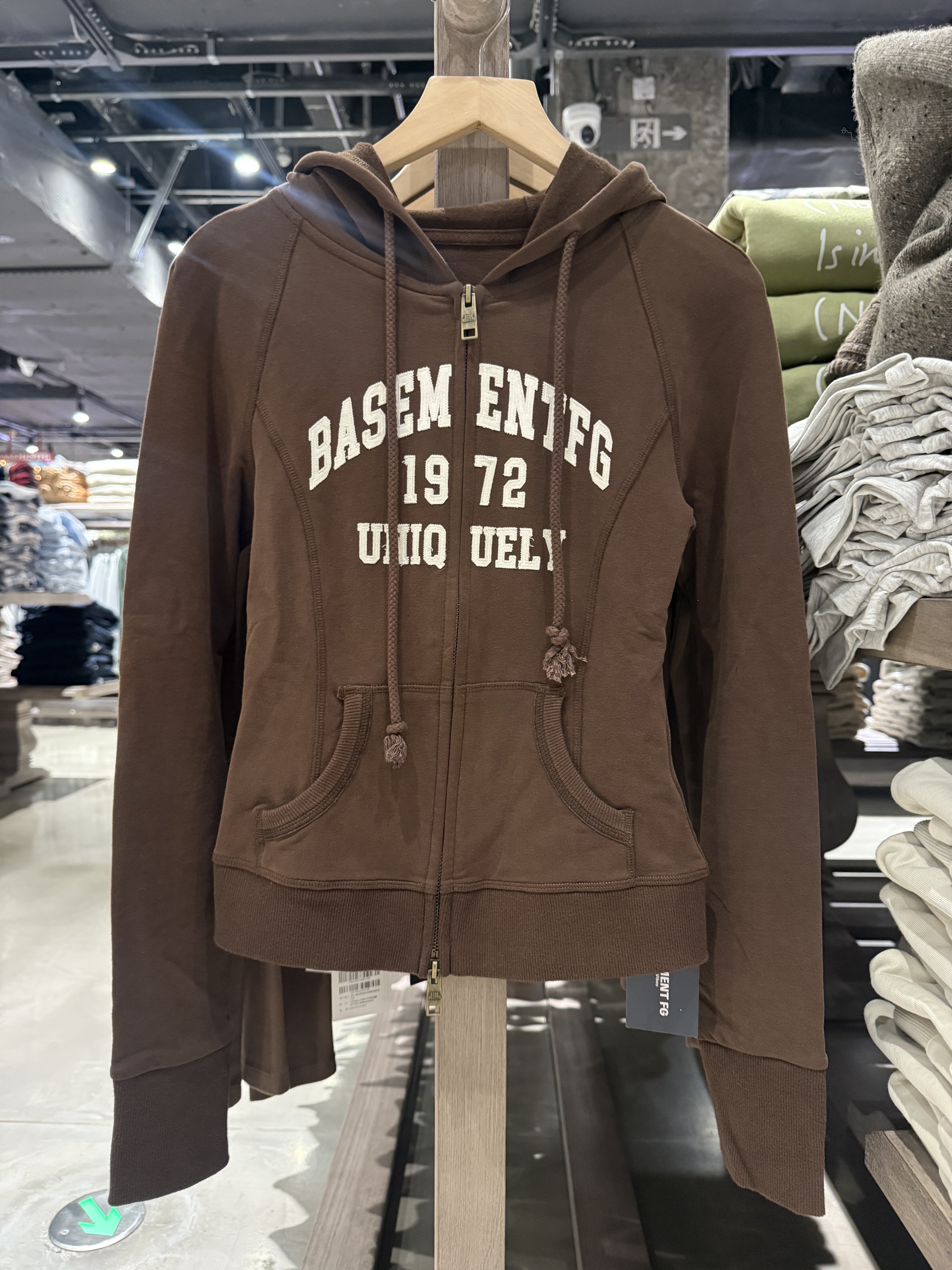 BASEMENT FG 国内北京BF正品代购薄款连帽外套不支持退换