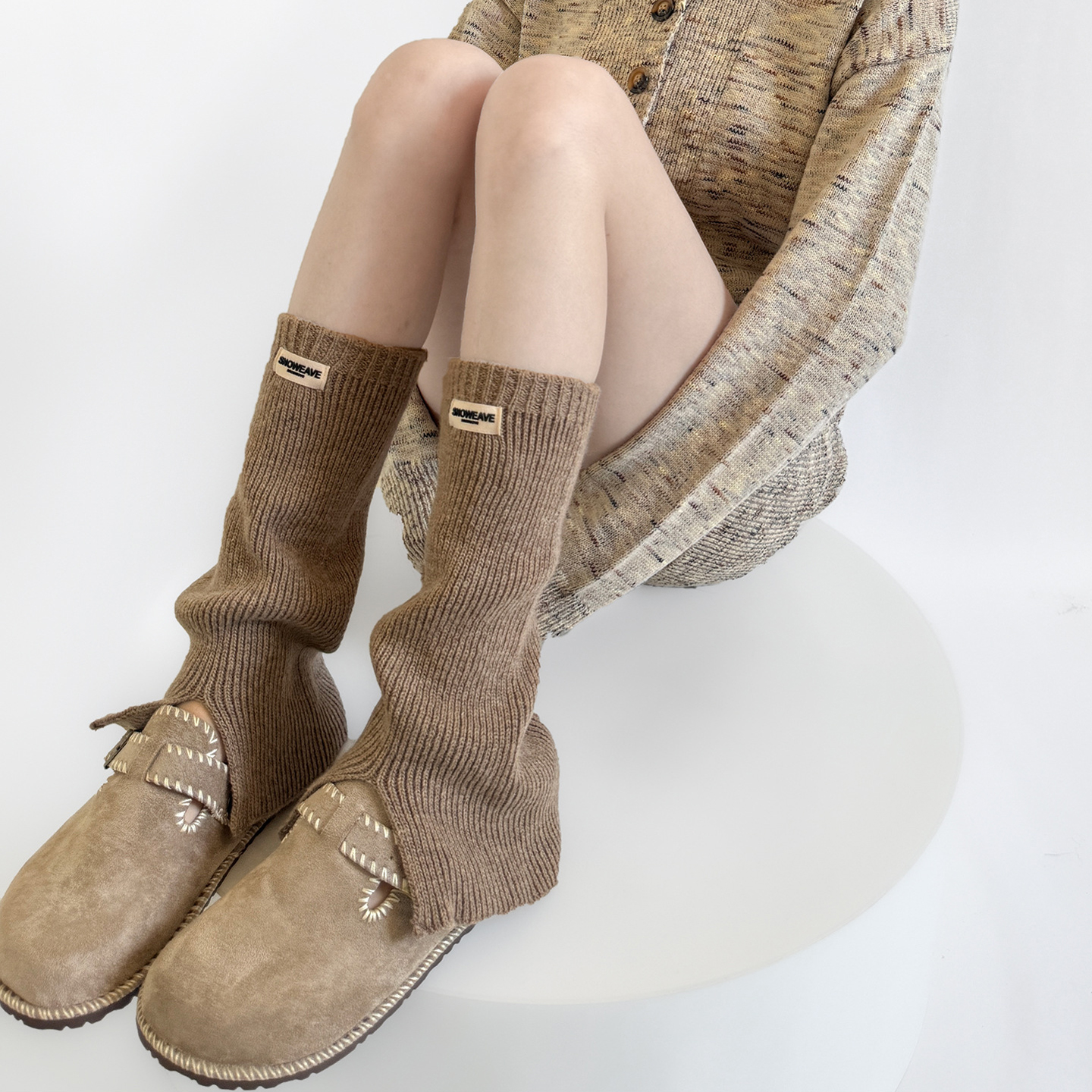 miu系字母布标开叉叠穿袜套