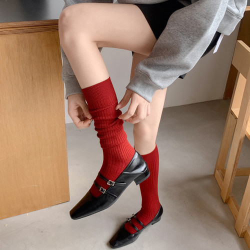 洞洞妖红色羊绒小腿袜女