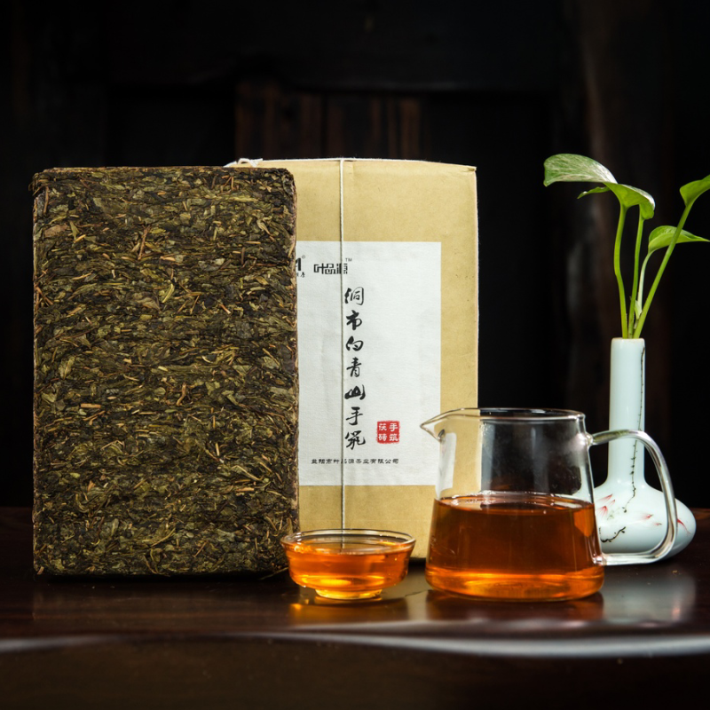 湖南安化黑茶 金花手筑茯砖 洞市白青山 1000克 正宗荒山大叶原叶
