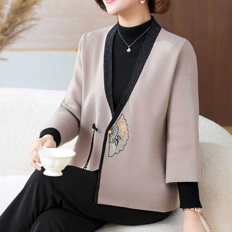 女装2024新款春秋老年时尚图片