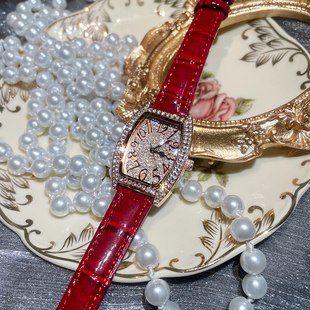 满天星红色表女士高端名牌手表女款皮带表高级女2025新款女式女表