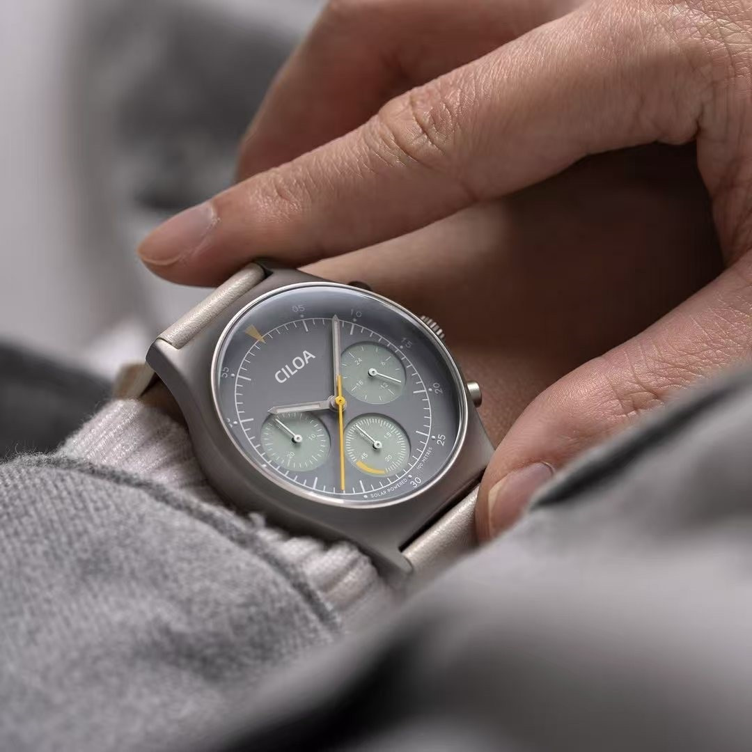 2025新款运动男士高级感男款品牌正品氚气男生男款虫洞概念机械表