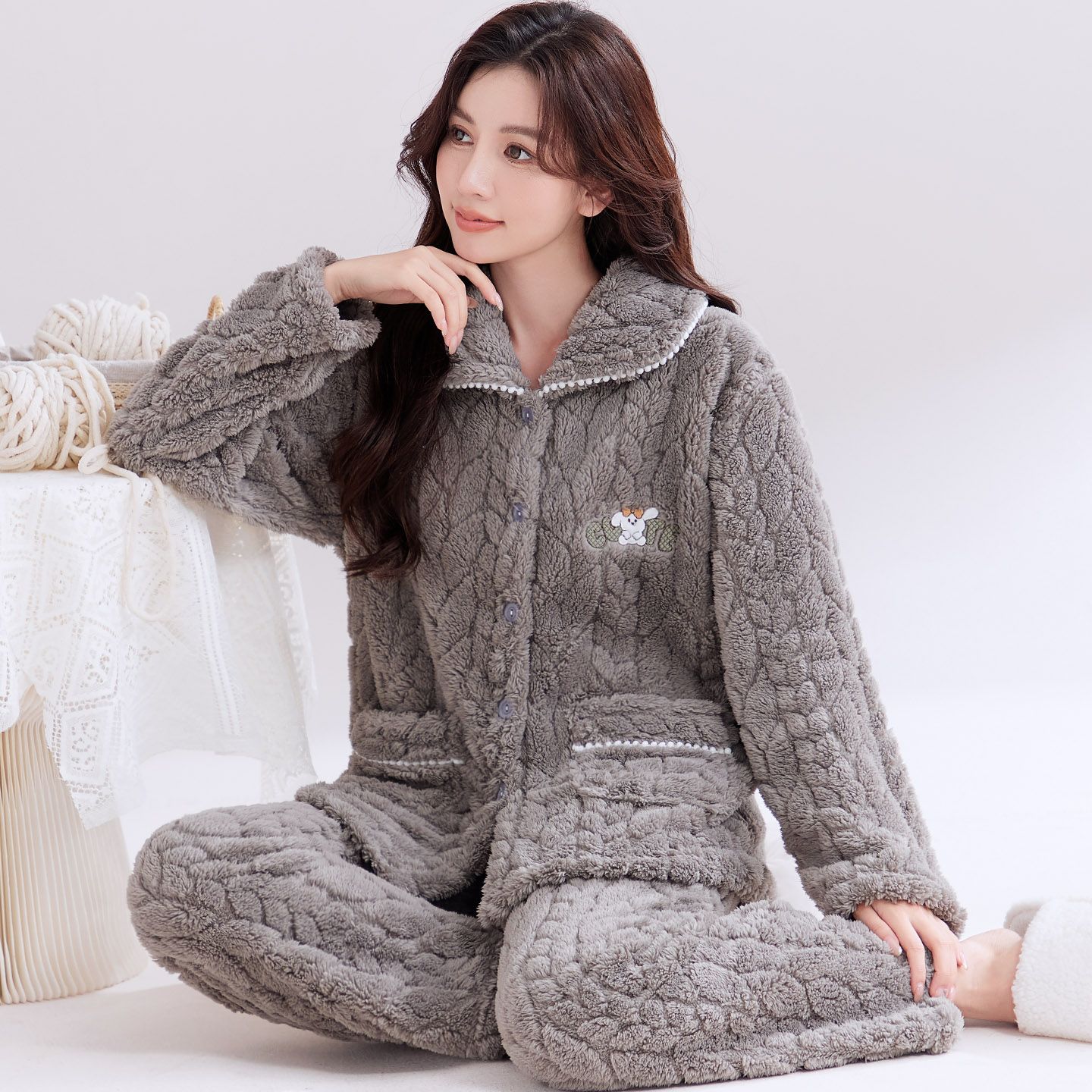 加厚女士睡衣家居服套装长毛绒保暖法兰绒珊瑚绒秋冬季加肥可外穿