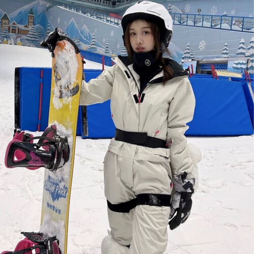 连体防寒防水保暖滑雪服COUVGICN
