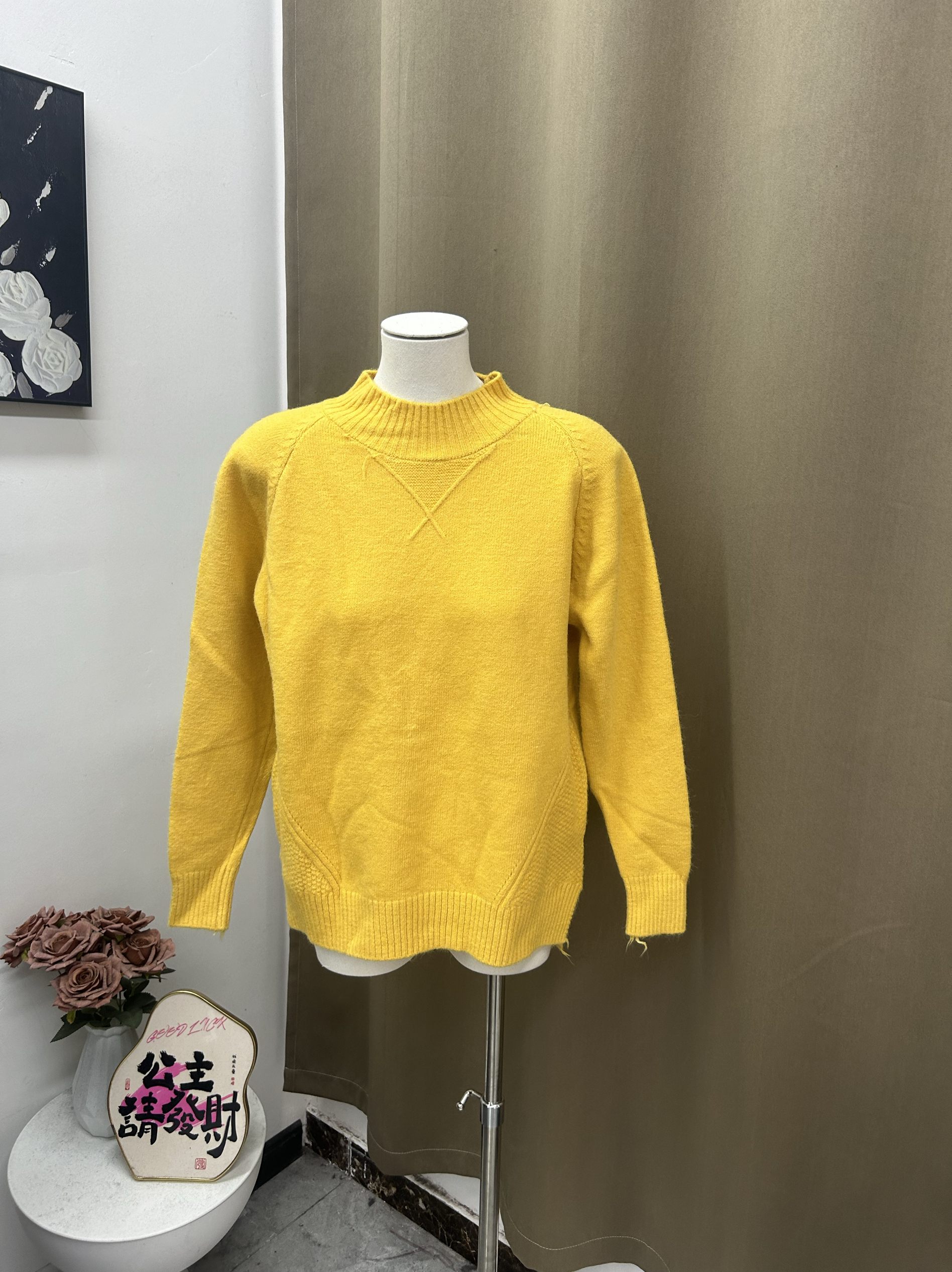 秋冬款时尚百搭显瘦圆领长袖针织衫女毛衣打底衫简约款2025新款