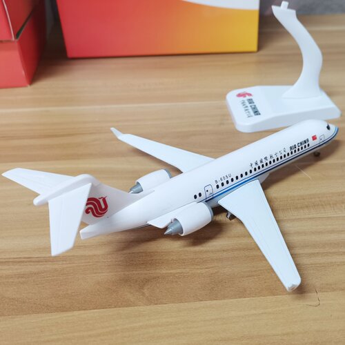 25cm商飞C909国航ARJ21模型