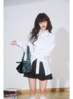 DUBZZY【奶油花】设计感手工花飘带修身内搭长袖衬衫上衣女C264S2