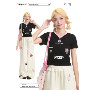 运动风显瘦正肩短袖 NERESUM美式 修身 T恤女夏季 上衣 辣妹风V领短款