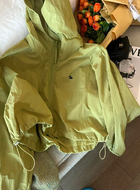 广州十三行女装~连帽轻薄款防晒衣女外套短款可外穿夏季防紫外线