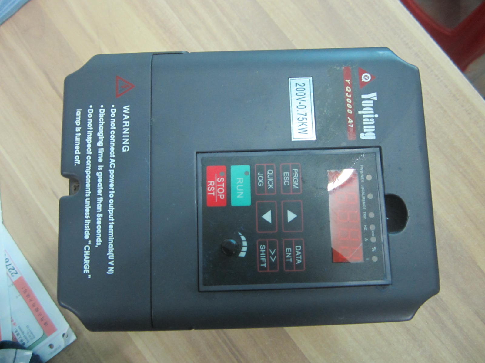 YQ3000-A7200P7G 变频器 220V 0.75KW 750W  誉强变频器