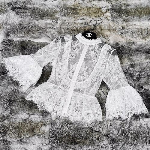 蕾丝夏季七分袖2020浪漫镂空上衣