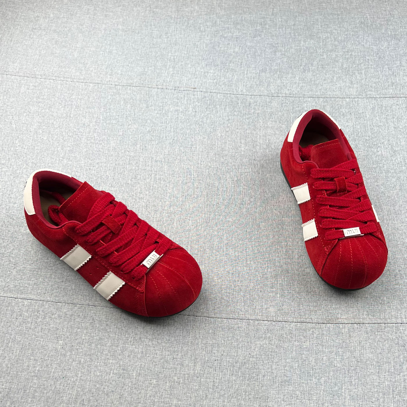 真皮丑萌圆头系带内增高德训鞋